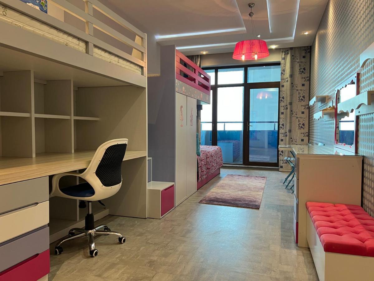 Megafun Luxury Family Apartment Baku Exteriör bild